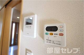 105号室の写真を流用しています。