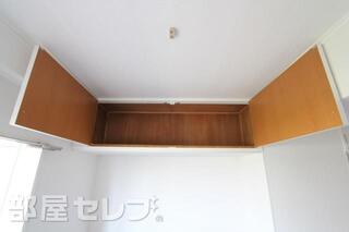 収納スペースが上にあって邪魔にならないですね。