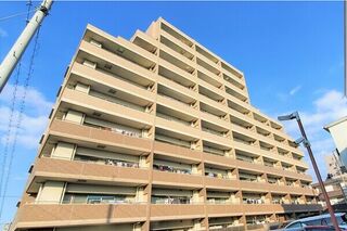 綺麗な外観の建物です