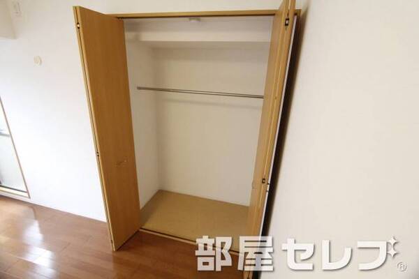クローゼット。