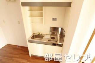 電気コンロのキッチンです。