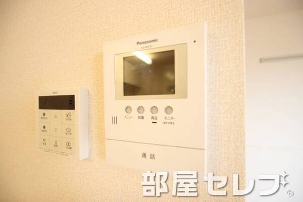 安心TVモニターホンです。
