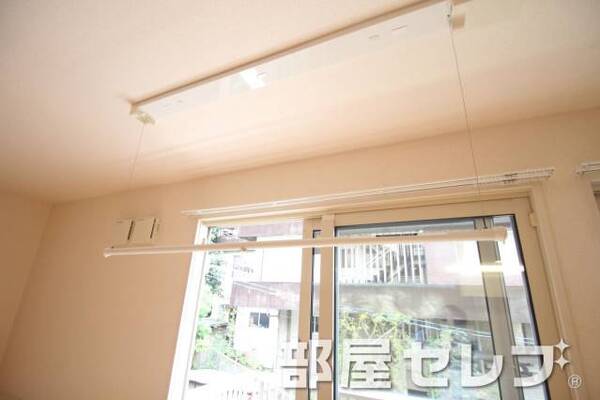 室内物干しで、便利です。