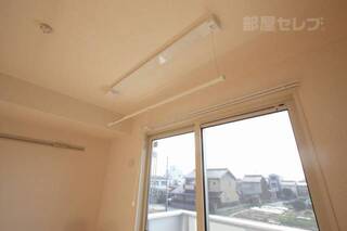 室内物干しも完備です