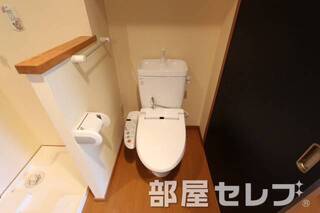 ウォシュレット付きのお手洗いです。