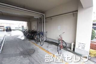駐輪場ですｊ。