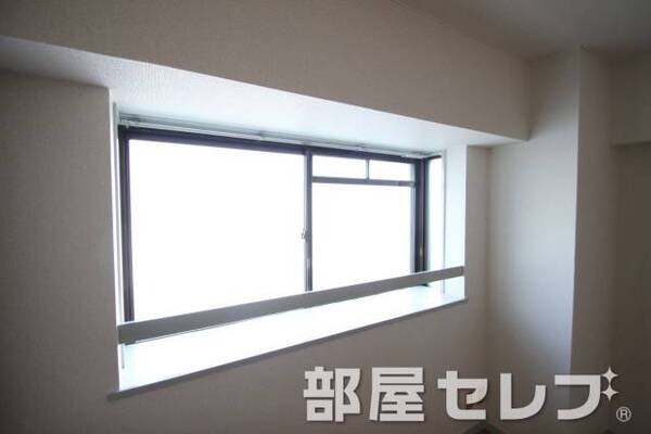 出窓があっていいですね。
