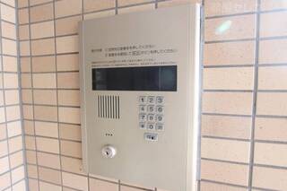 オートロックです。