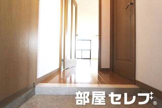 玄関口。
