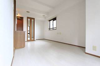白ベースのお部屋です