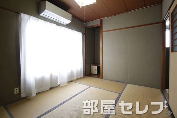 南側の和室。