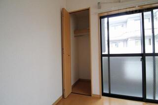 コンパクトな収納です。
