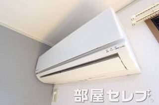 冷暖房エアコン。他号室の写真です。