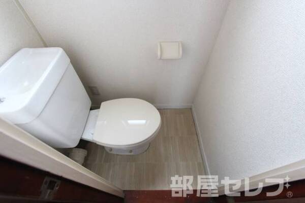 同タイプのお部屋の写真になります。