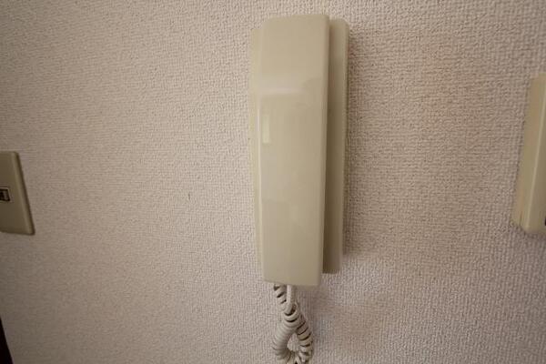 お電話にて来客確認できます。