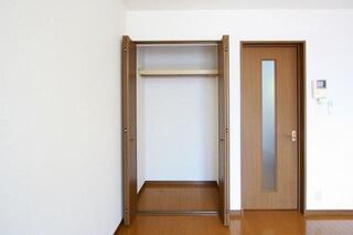 奥行きがあり、たくさん収納できそうですね。