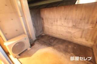 広く使えるテラスバルコニー