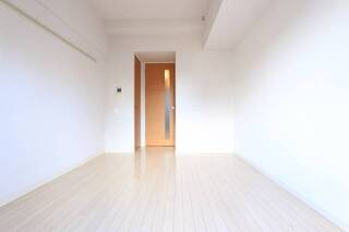 白を基調としたオシャレなお部屋です。