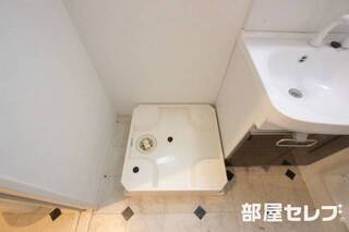 洗濯機置場。