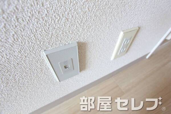 電話回線。（イメージ写真）他号室の写真です。