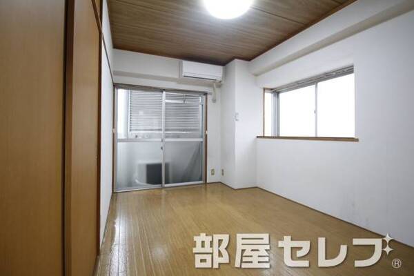 角部屋になります。