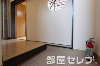 玄関口。