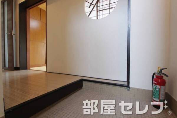 玄関口。