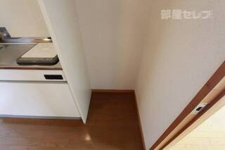 ※301号室内装写真参照
