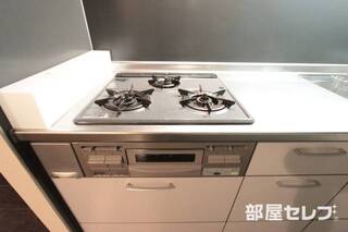 三口コンロでお料理も捗りますねイメージ