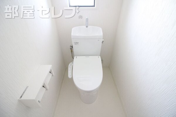ウォシュレット付きです