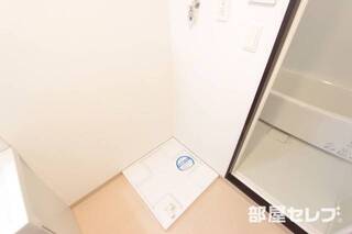 洗濯機はこちらへ