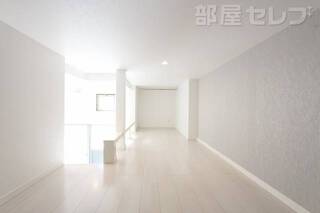 203号室撮影。