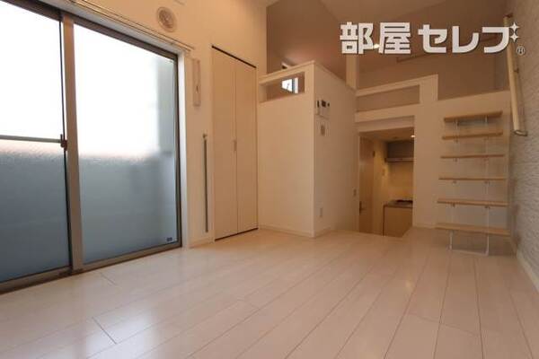 反転タイプのお部屋の写真です。