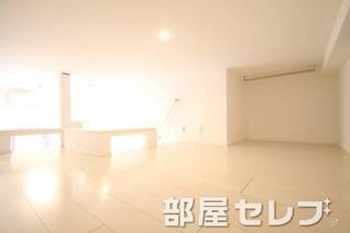 寝室でも物置にでも出来ます。