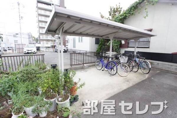 自転車置場。