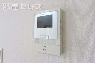 テレビモニターフォンで来客時に確認できます。