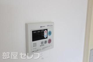 リビングから操作可能です。