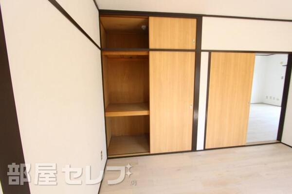 洋室の収納です。
