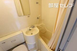 リフォーム前のお部屋の写真です。