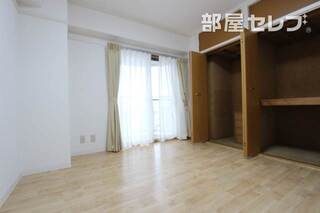 リフォーム前のお部屋の写真です。