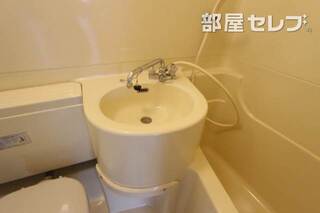 リフォーム前のお部屋の写真です。