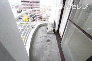リフォーム前のお部屋の写真です。