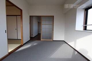 南向きの洋室です。