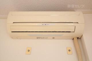 もちろん冷暖房完備です。