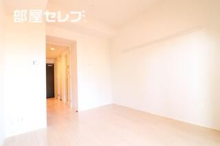 白基調の綺麗なリビングです
