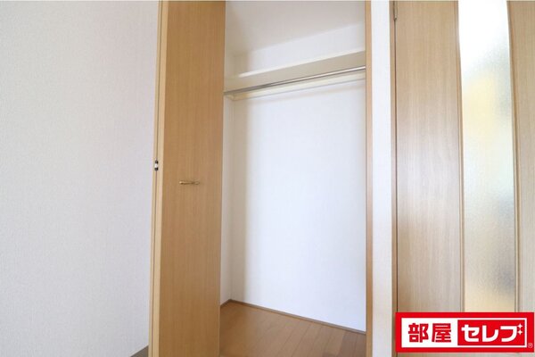 ※101号室内装写真参照