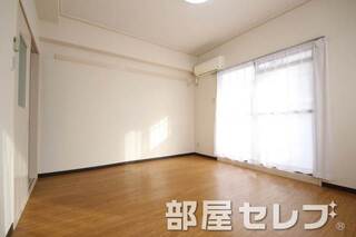 広々したお部屋で生活しやすいですね。