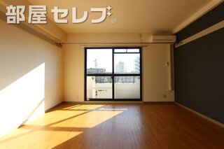下駄箱あるよ。