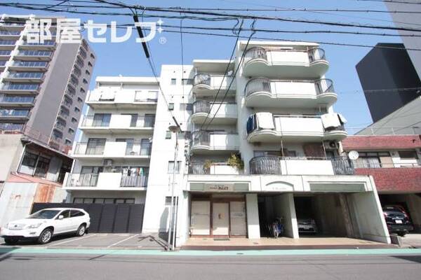 駅近の物件です