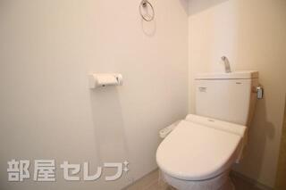 清潔感のあるトイレですね。